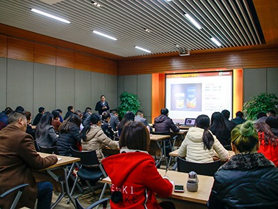 廣田涂料組織開展產(chǎn)品技術(shù)與應(yīng)用培訓(xùn)，技術(shù)大咖“現(xiàn)身說法“